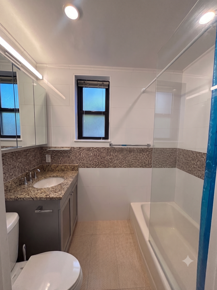 224-24 Union Tpke - Photo 4 of 12
