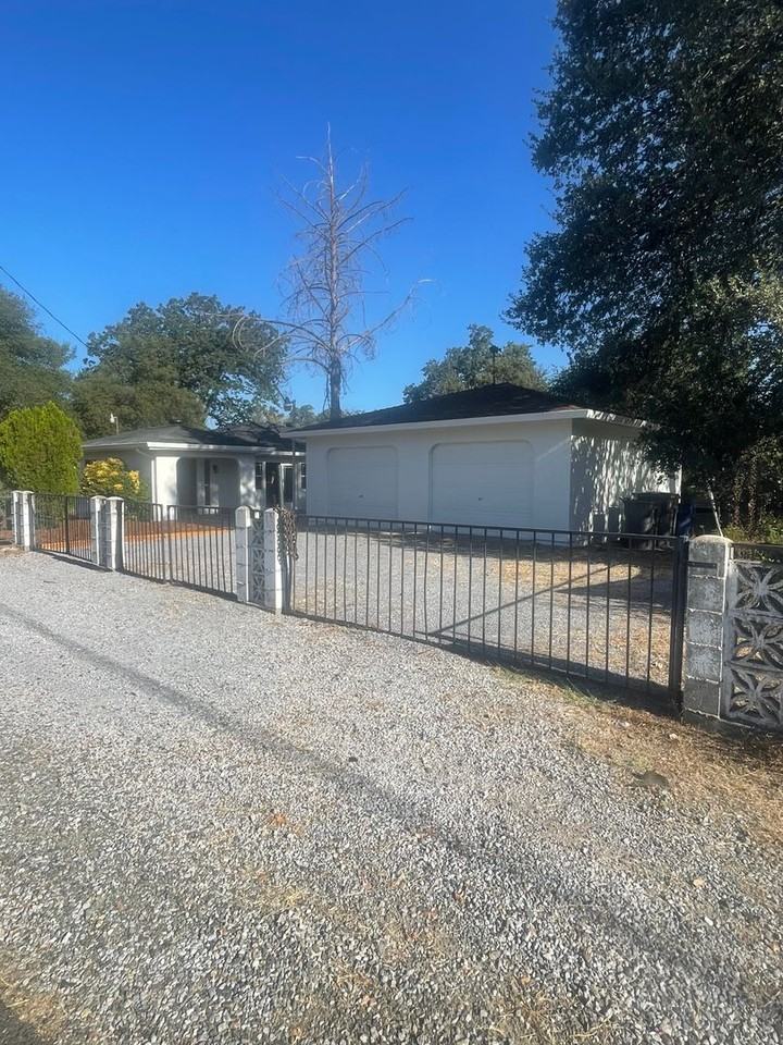 4829 Chico St - Photo 6 of 23