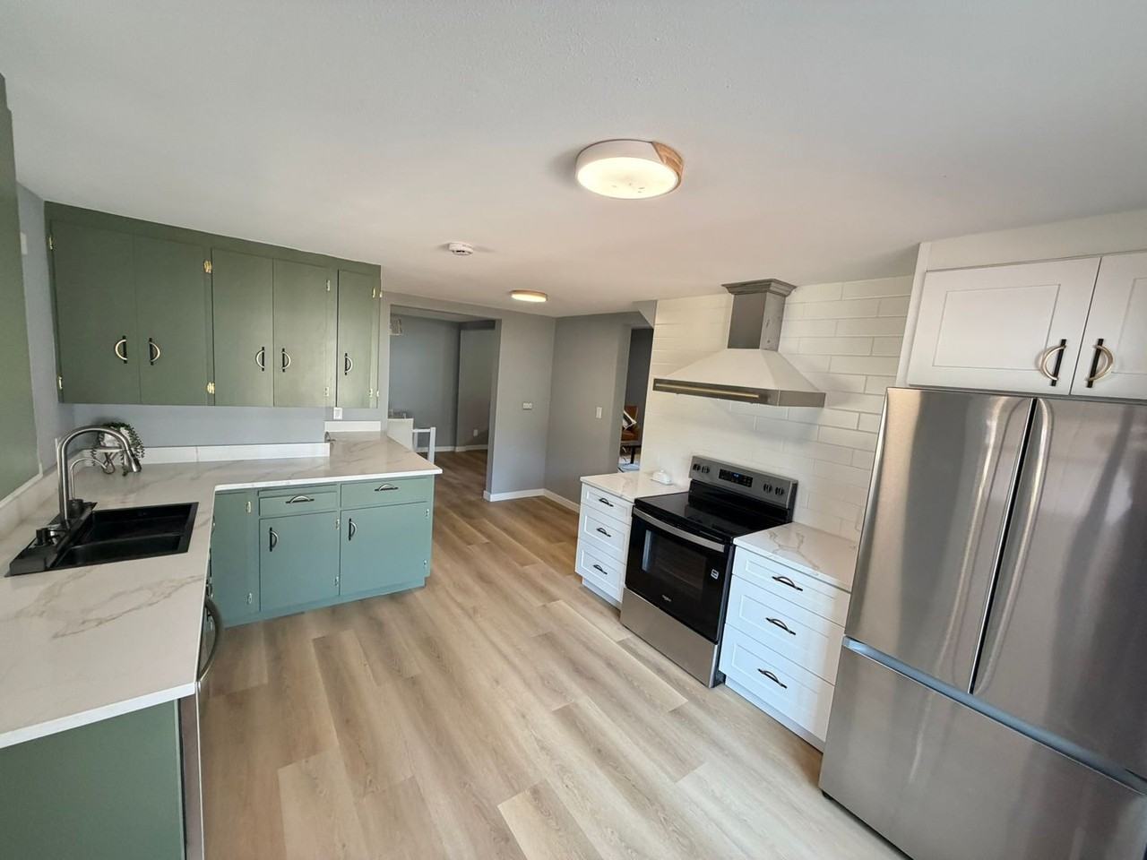 28411 Liberty Rd - Photo 2 of 50