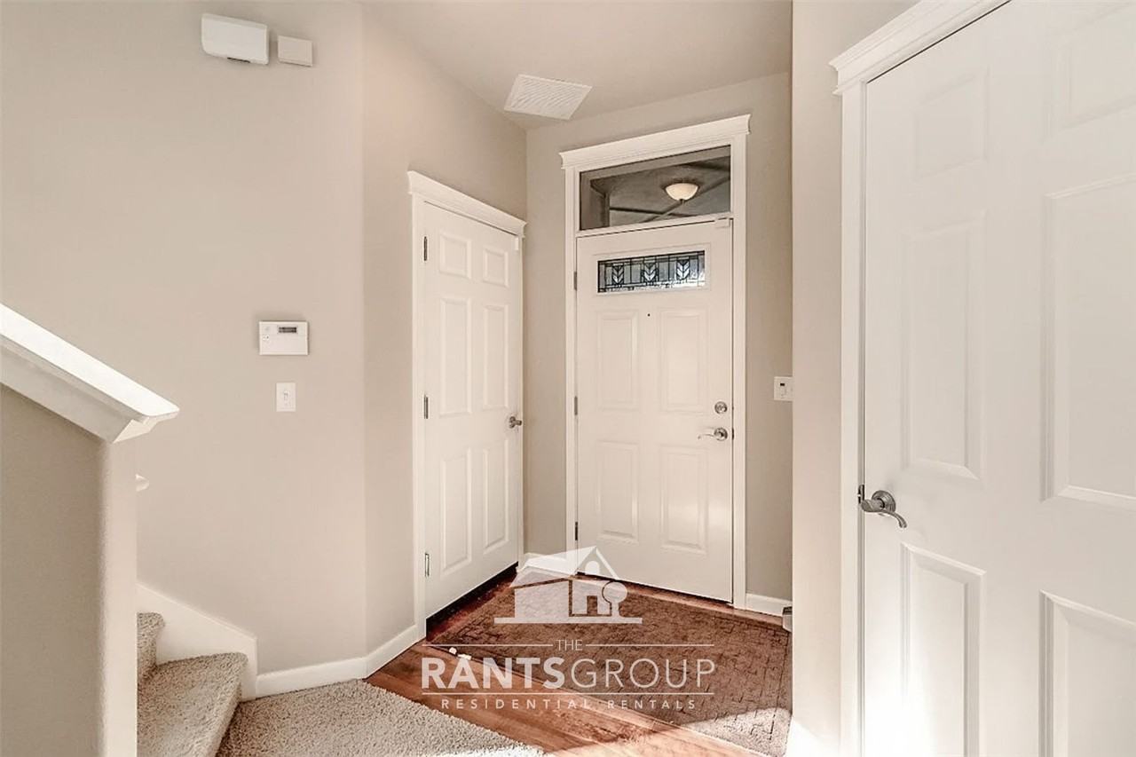 4724 Stonegate St Se - Photo 2 of 23