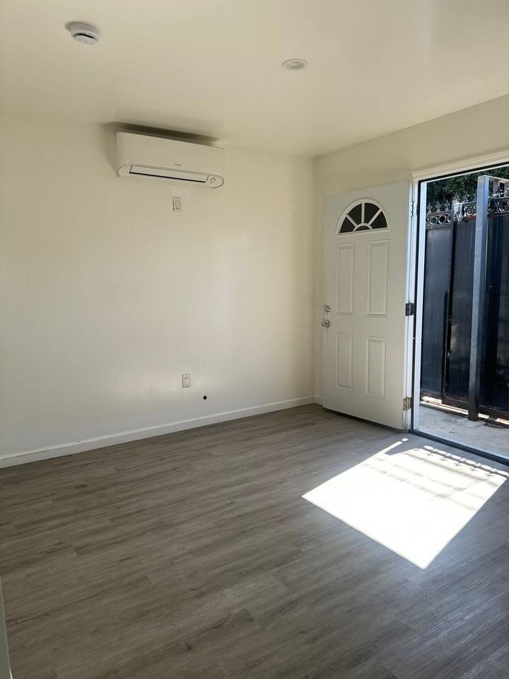 6529 Walnut Ave - Photo 4 of 8