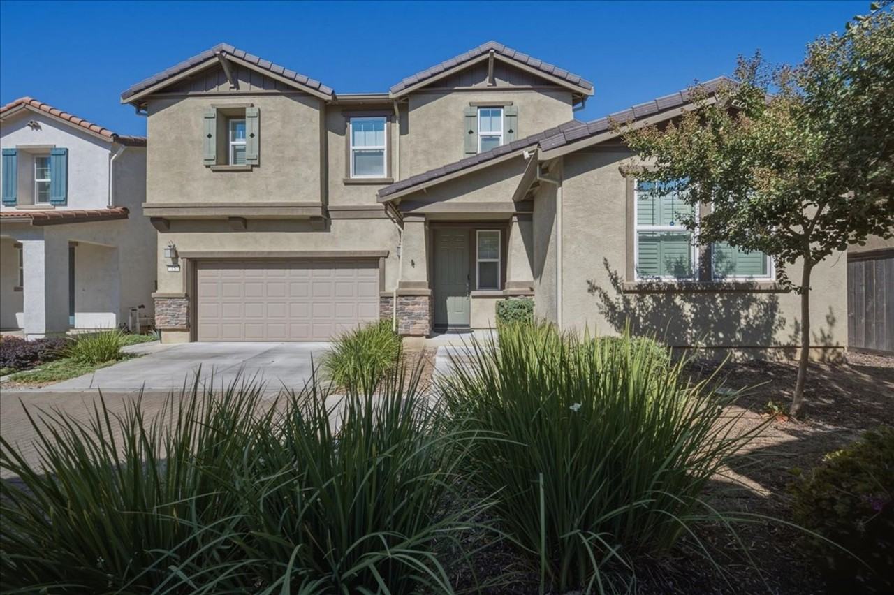 15 Bannock Glen Pl