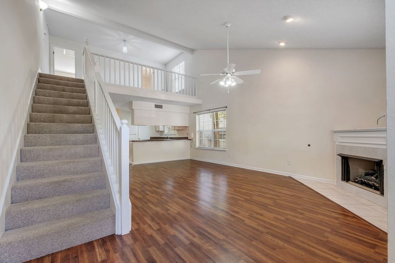 3056 Royal Palm Way - Photo 2 of 24
