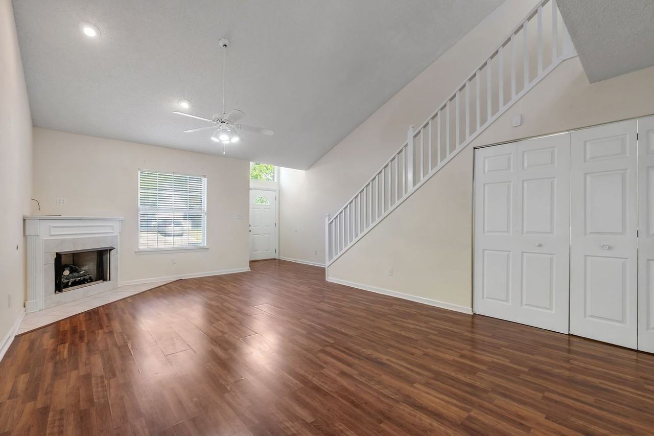 3056 Royal Palm Way - Photo 7 of 24