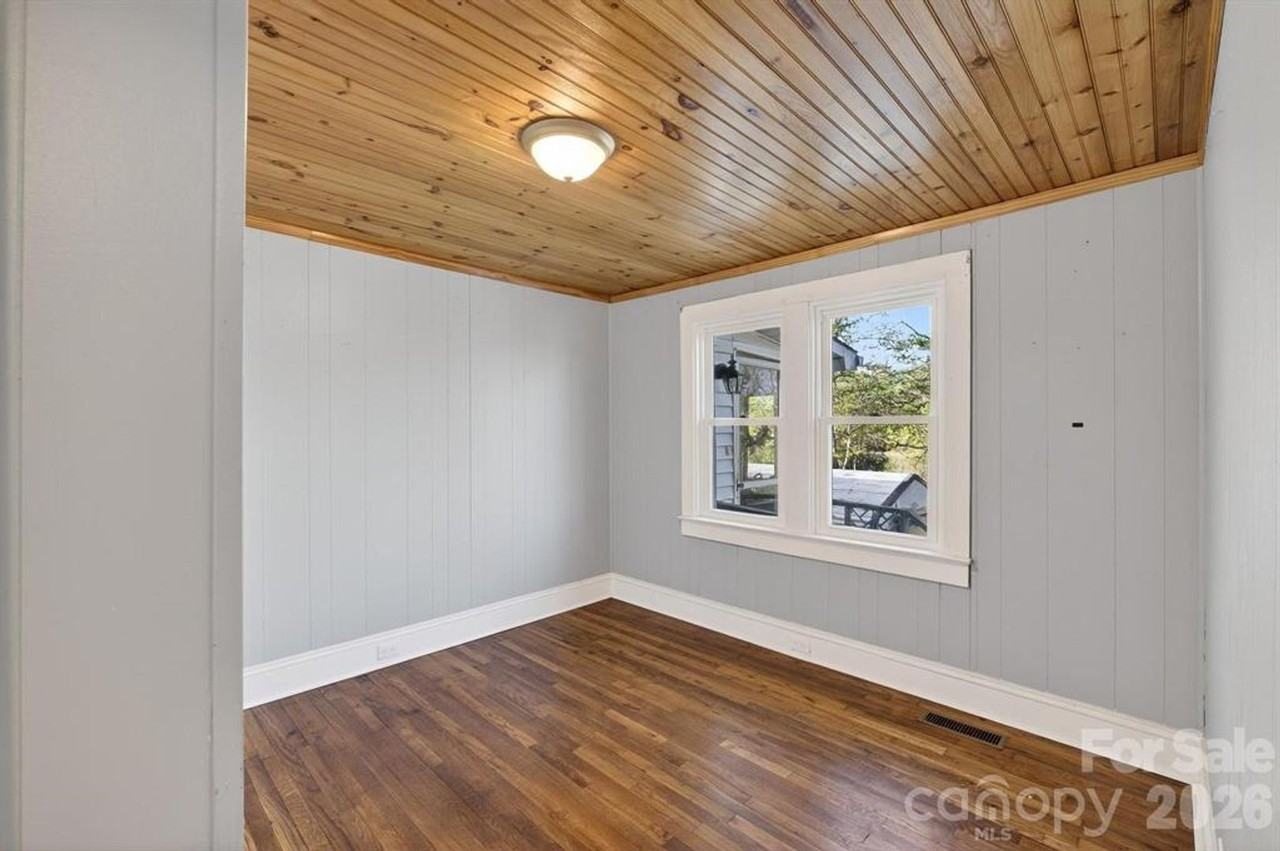 713 Prospect St Nw - Photo 7 of 10