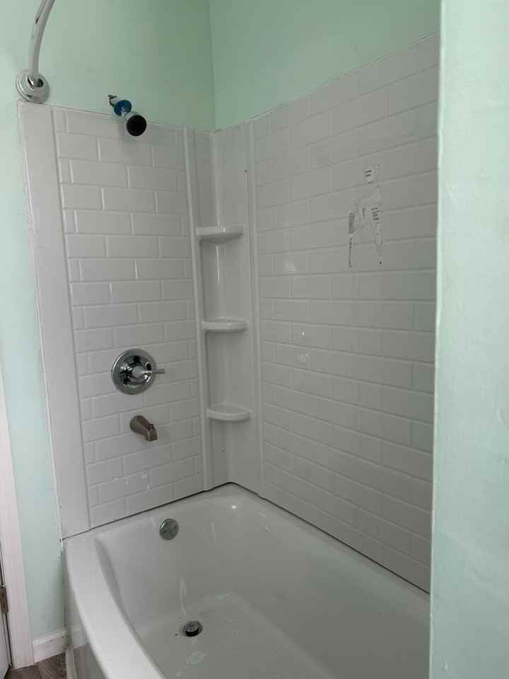 320 Main St - Photo 5 of 14