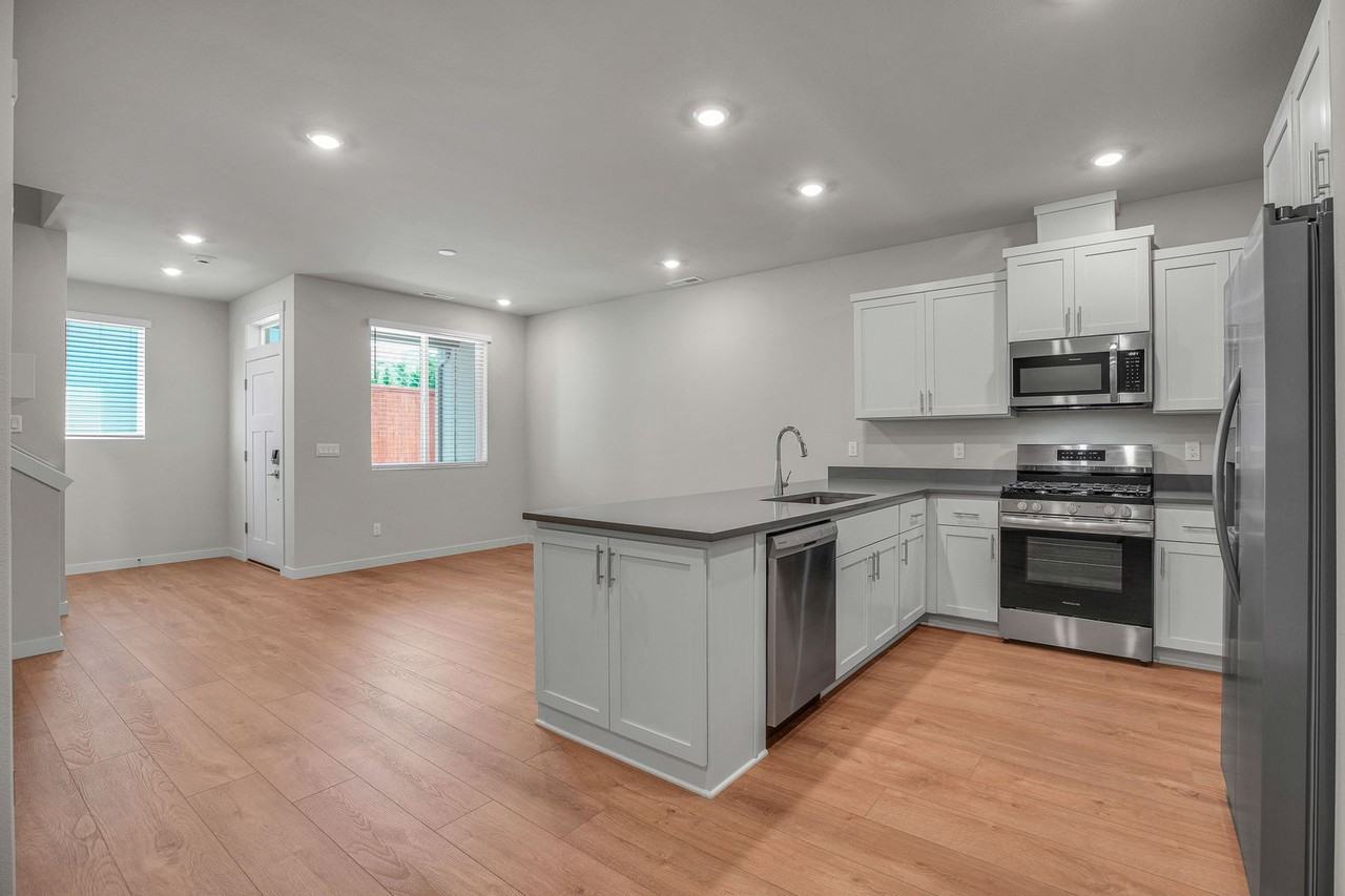 16652 Sw Darling Ln - Photo 6 of 22