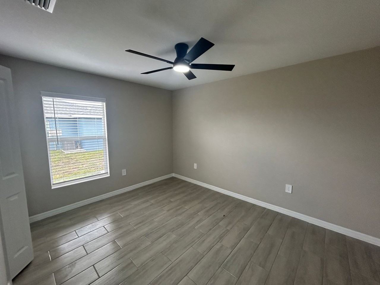 2014 Kismet Pkwy W - Photo 7 of 15
