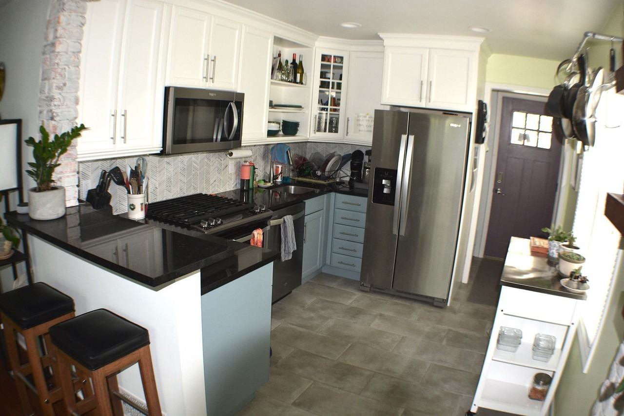 1425 E Zenith Ave - Photo 4 of 24