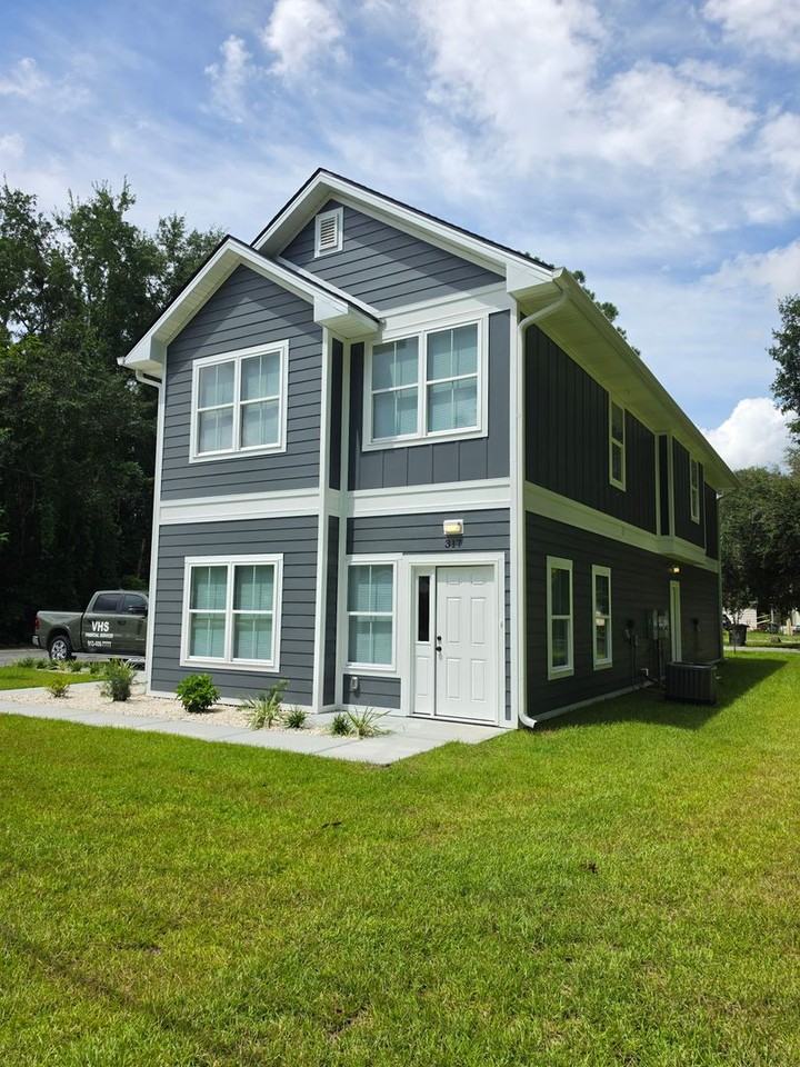 317 Gause St - Photo 2 of 21