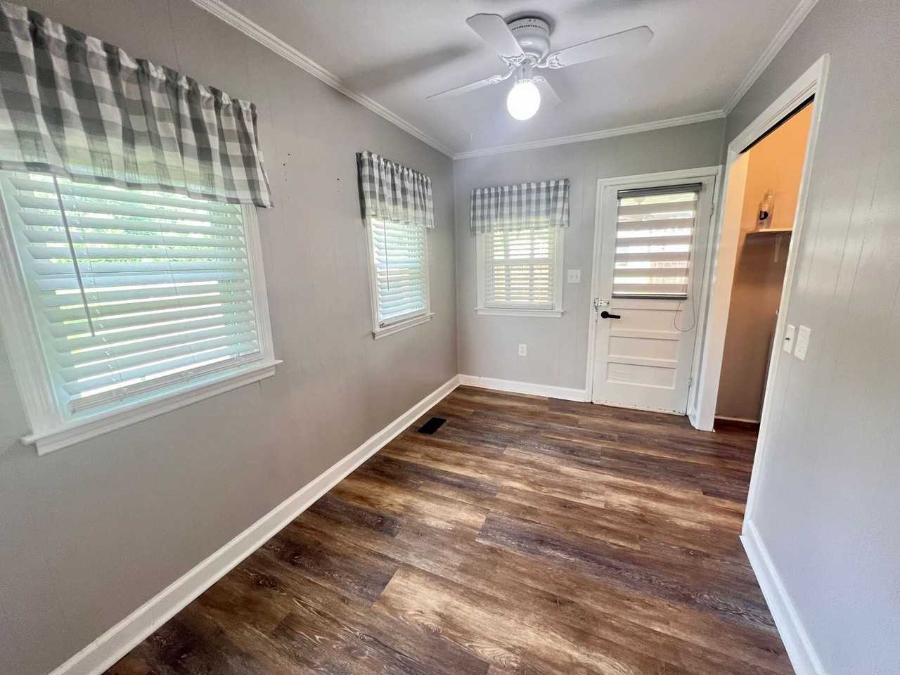 4129 Baskerville Rd - Photo 7 of 17