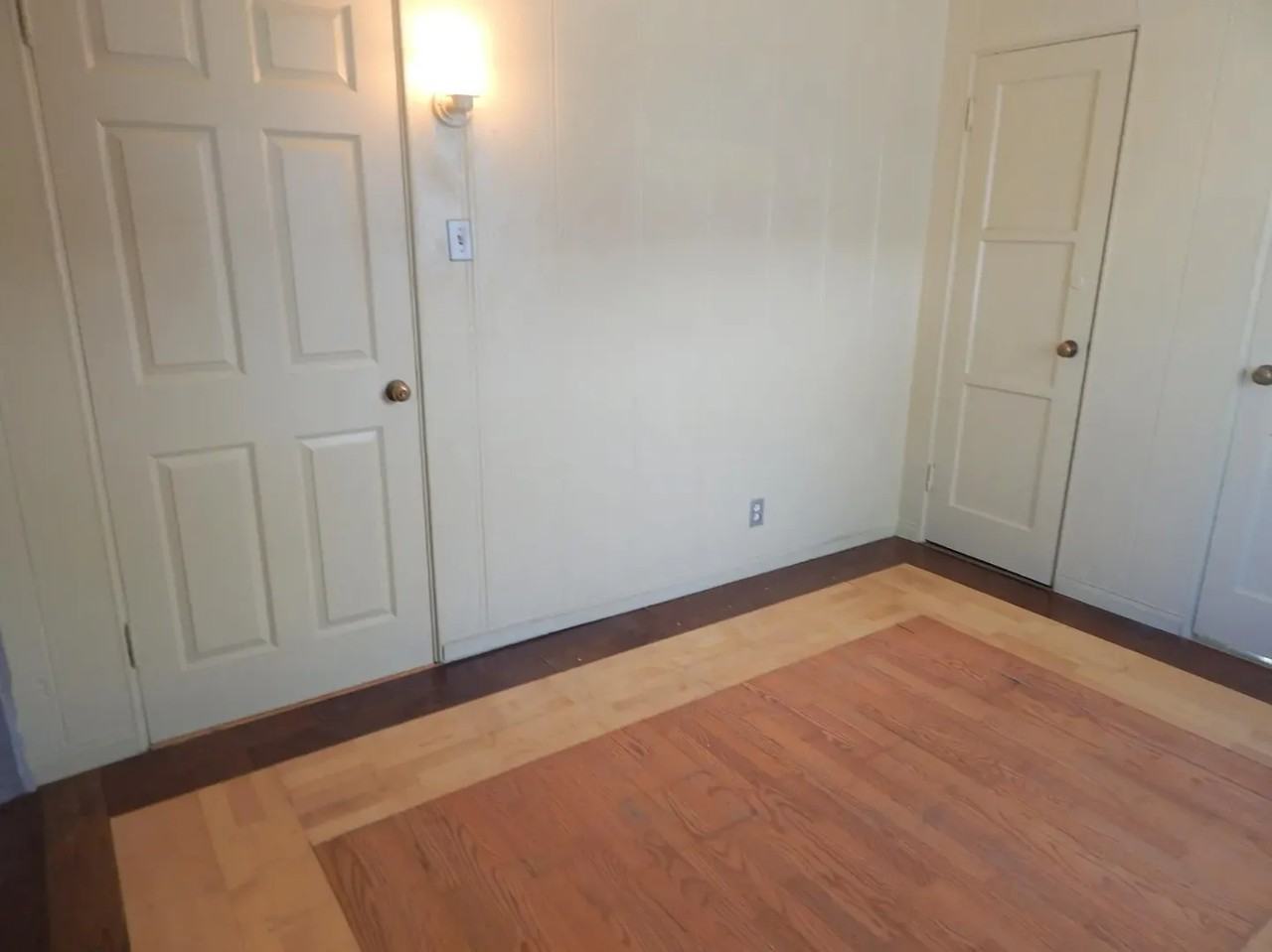 326 W 11th St - Photo 5 of 15