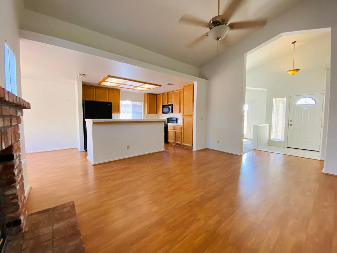 271 Allport Dr - Photo 5 of 24