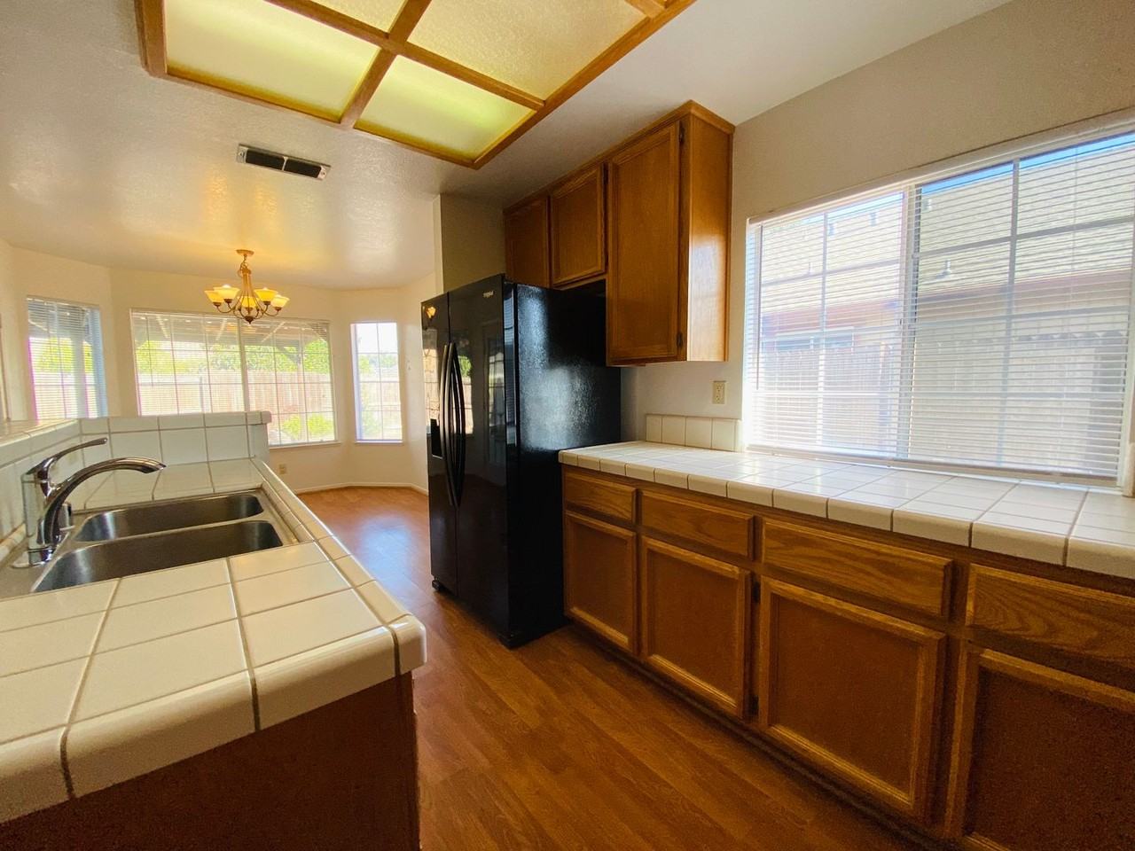 271 Allport Dr - Photo 6 of 24