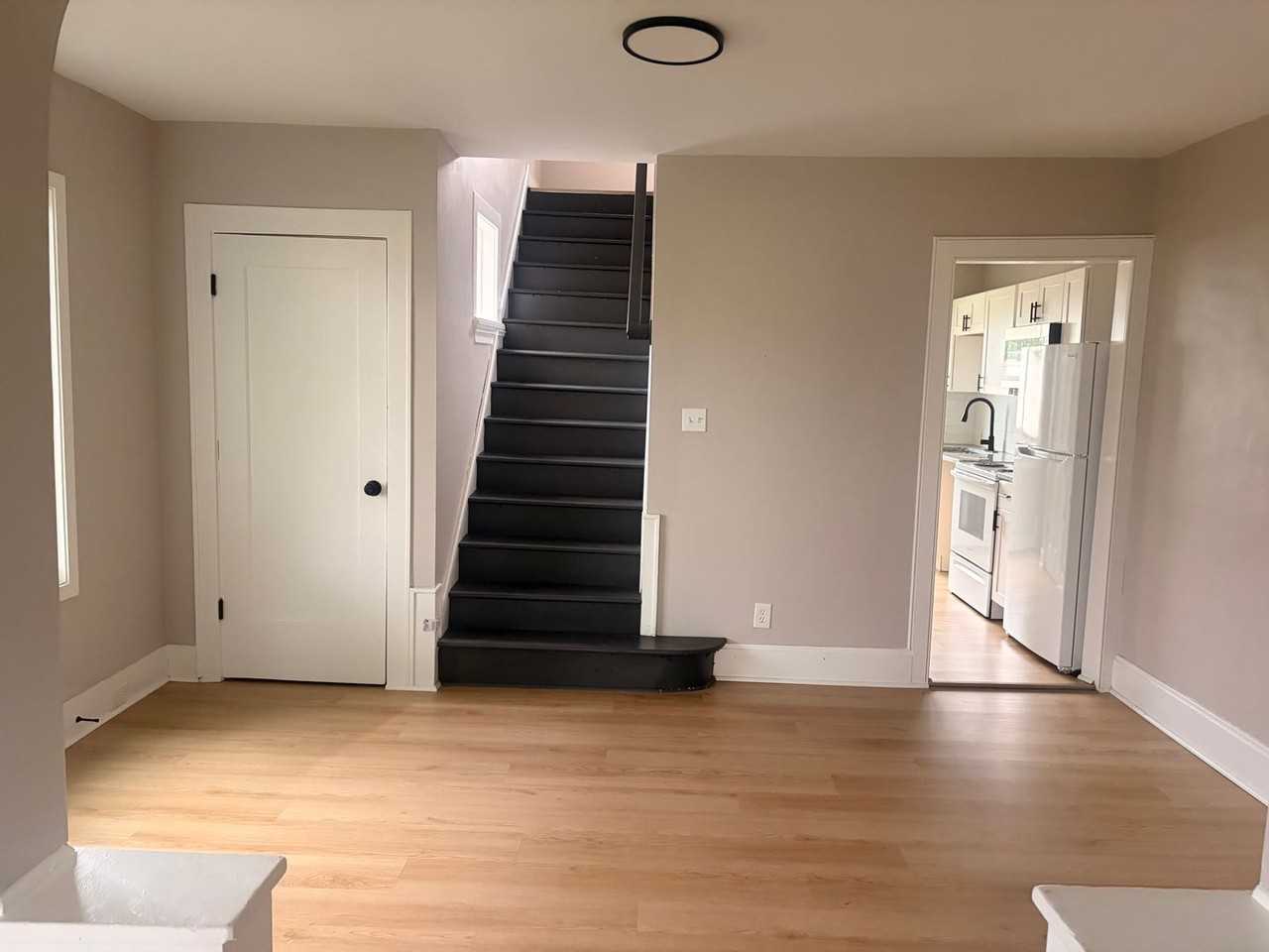 1328 E 21st Ave - Photo 4 of 18