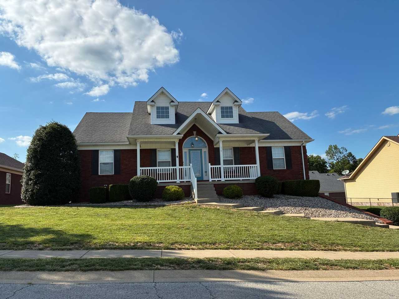 117 Victory Lake Dr - Photo 2 of 50