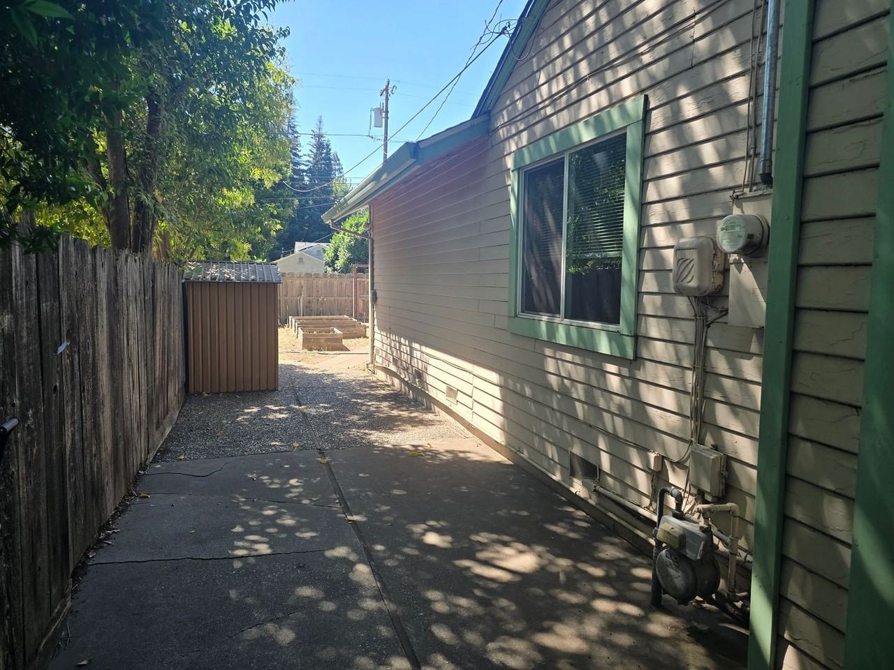 485 E 1st Ave - Photo 4 of 42