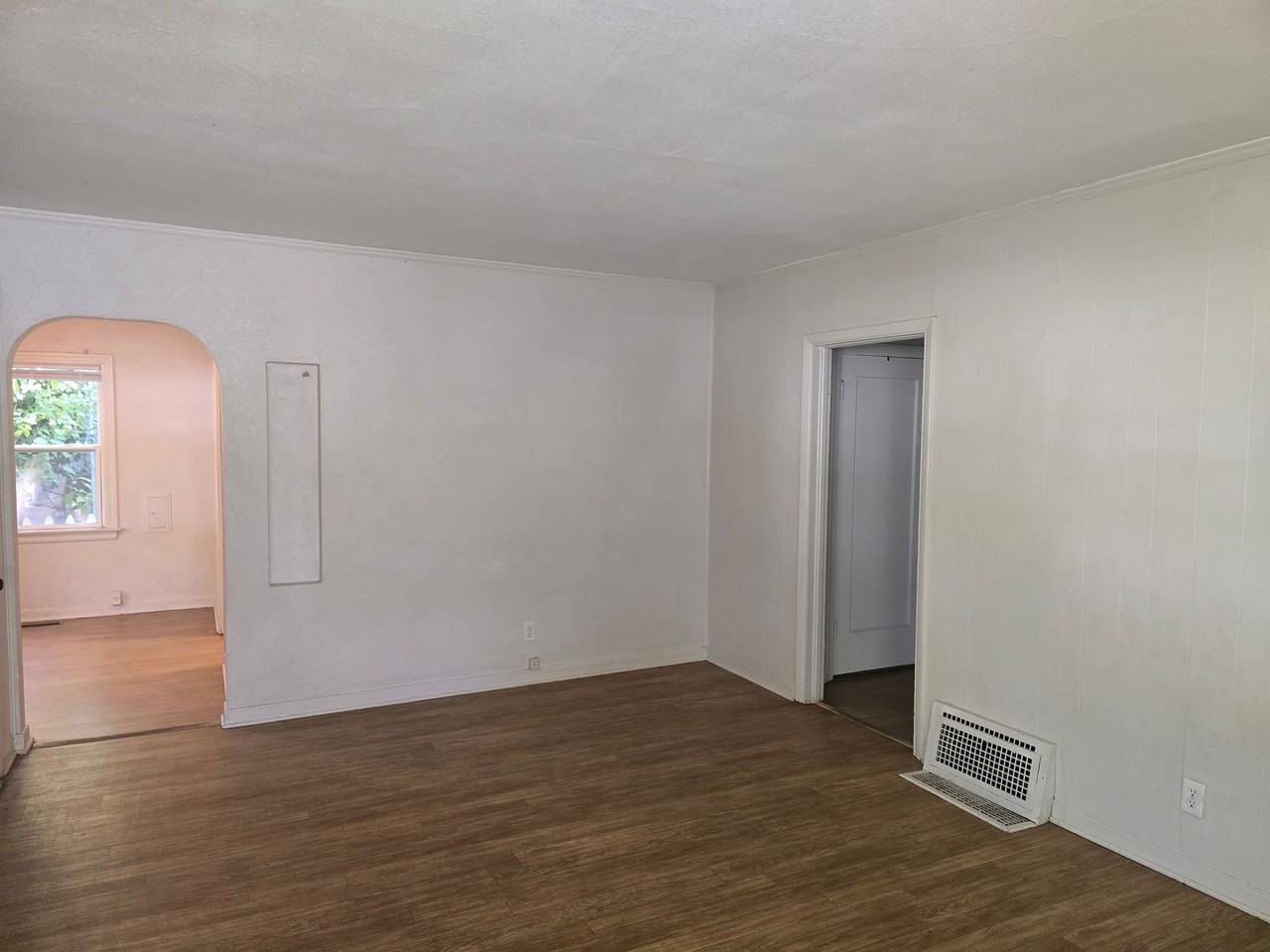 485 E 1st Ave - Photo 5 of 42