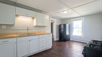 featured image of 14 Cedar St