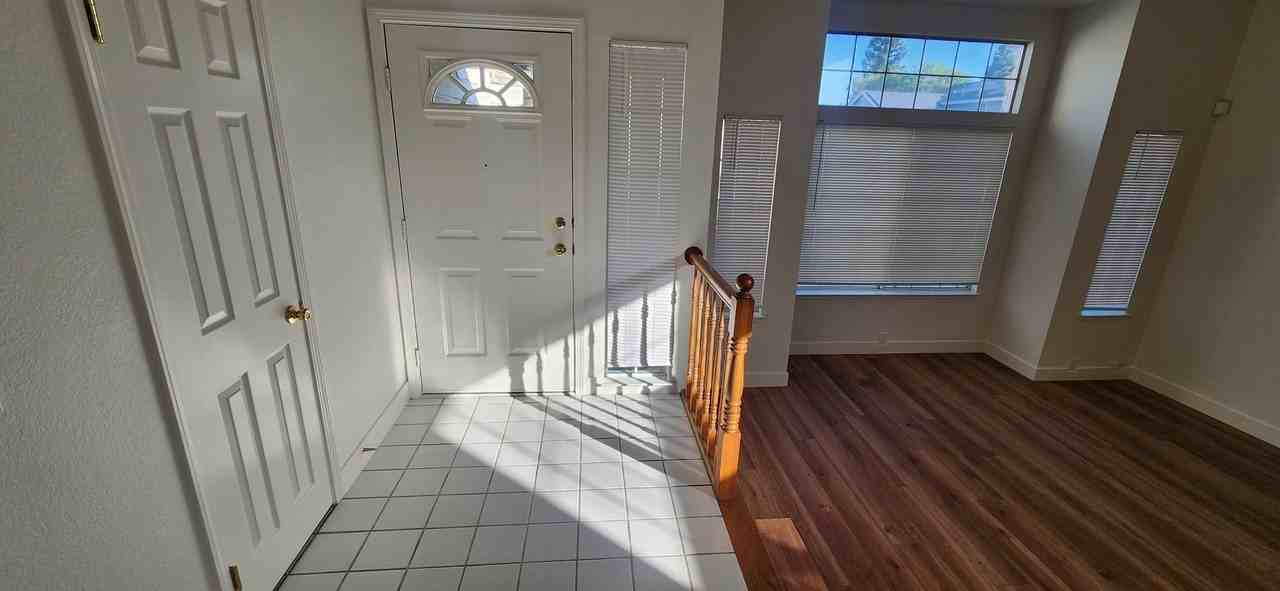 5737 Laguna Quail Way - Photo 3 of 24