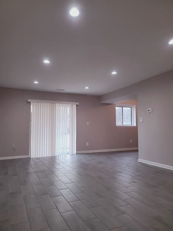6703 Kincheloe Ave - Photo 2 of 4