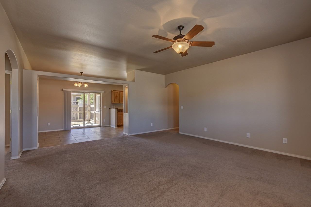 7839 E Loos Dr - Photo 5 of 26