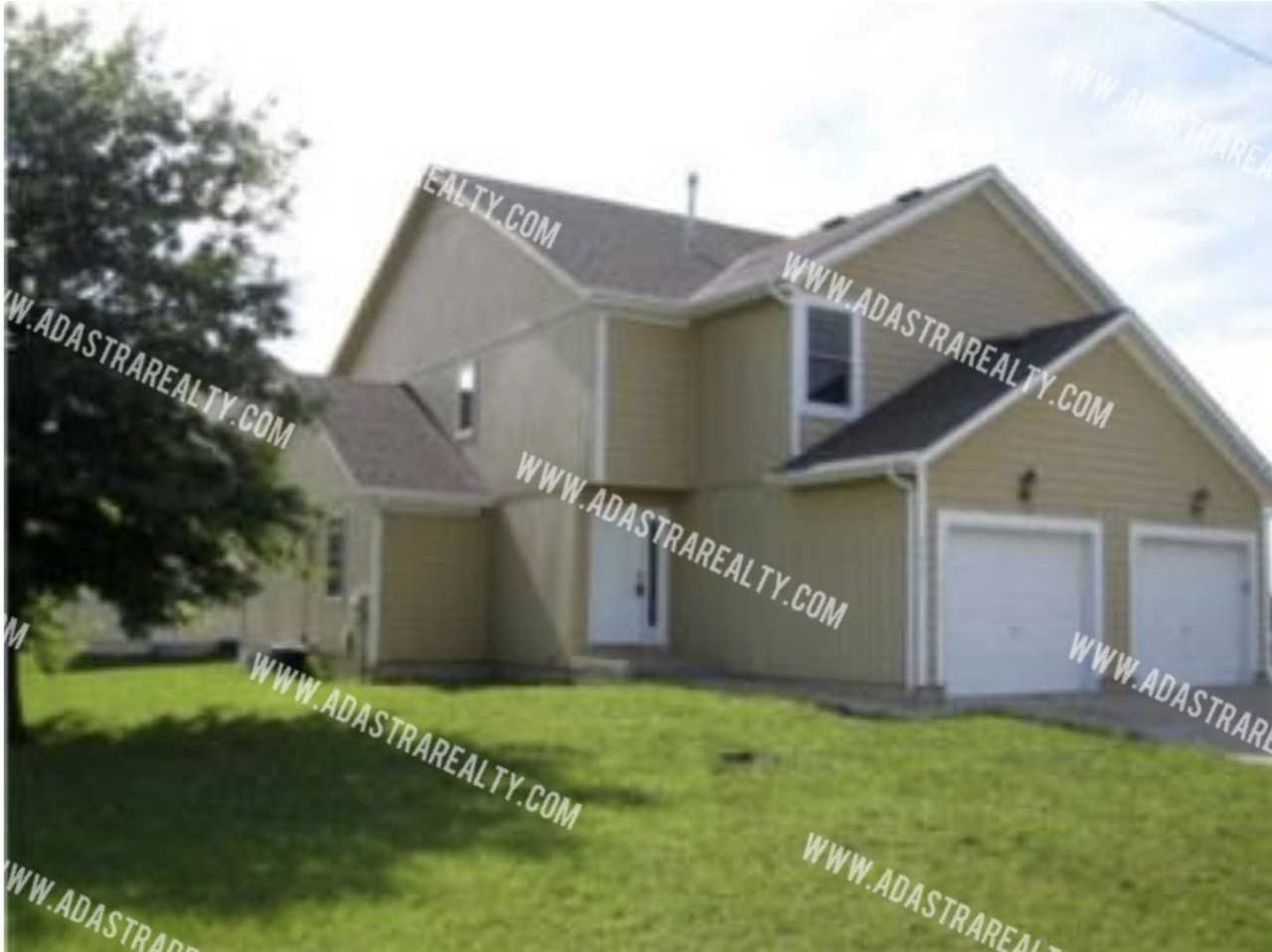 306 N 9th St - Photo 2 of 19