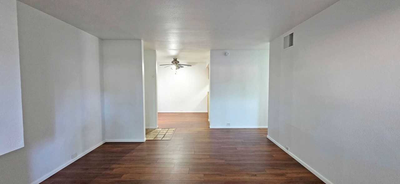 508 Woodside Oaks #3 - Photo 3 of 33