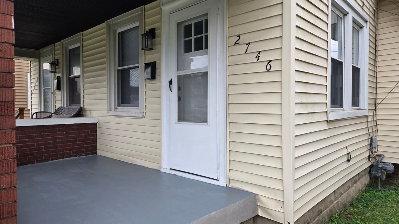2746 Shelby St - Photo 3 of 27