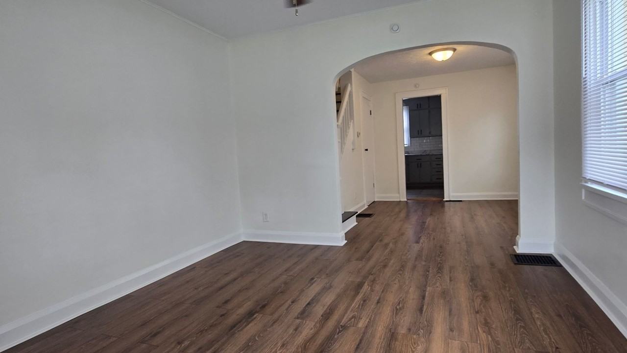 2746 Shelby St - Photo 4 of 27