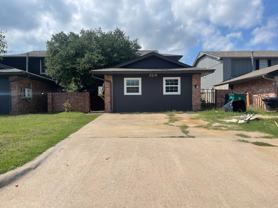 7219 Edenborough Dr - Photo 1 of 1