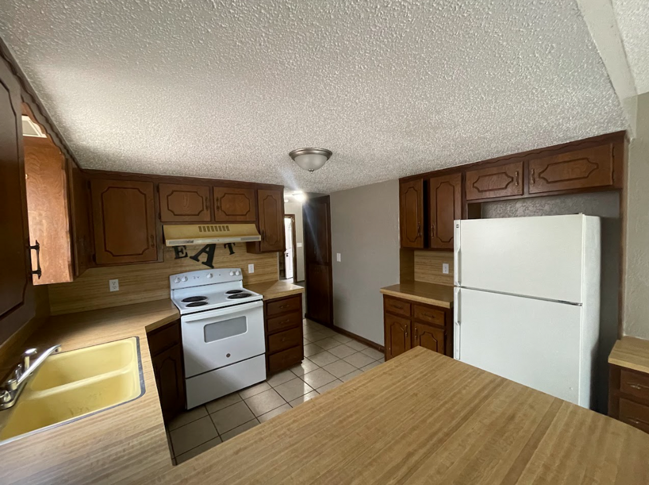 7219 Edenborough Dr - Photo 2 of 19