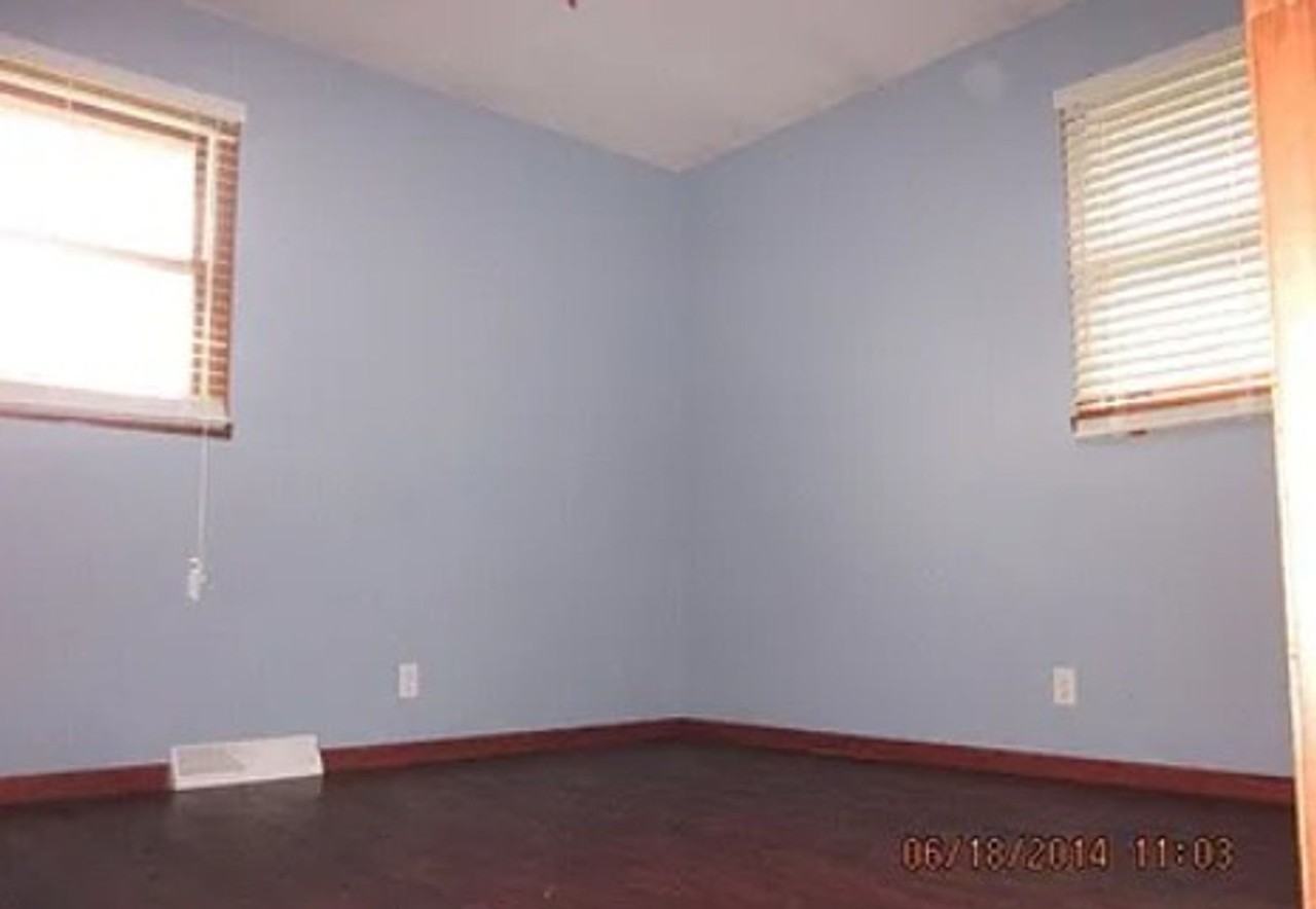 6809 60th Ave - Photo 5 of 8
