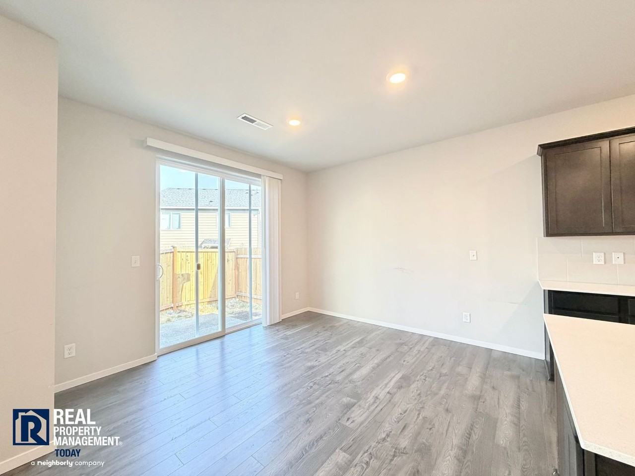 18746 107th Avenue Ct E - Photo 7 of 23