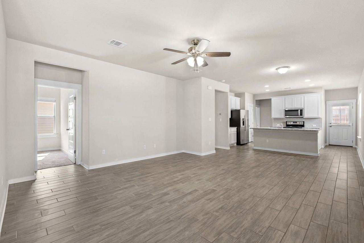 221 Ancellotta Way - Photo 7 of 22
