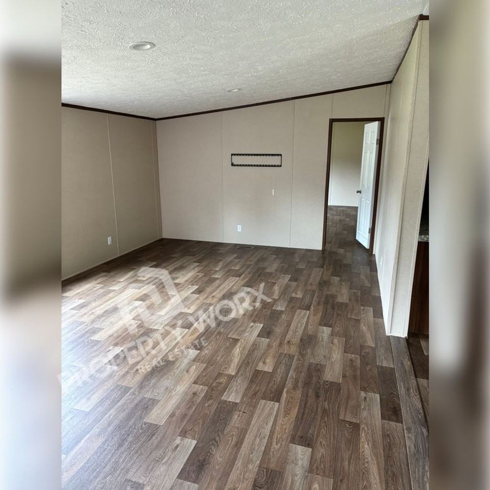 4815 Mike Ln - Photo 6 of 11