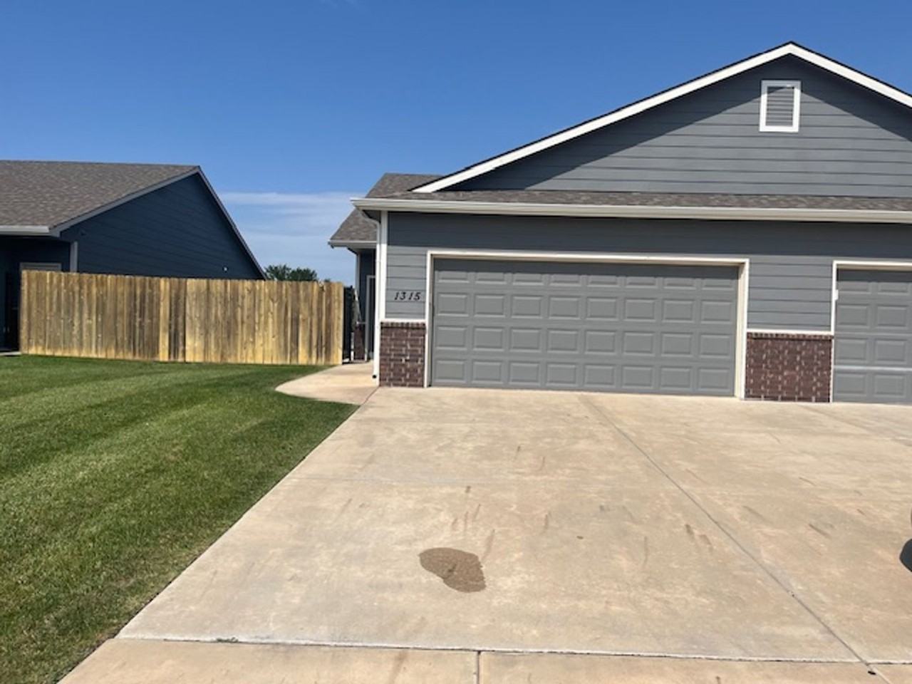 1315 N Azena St - Photo 7 of 18