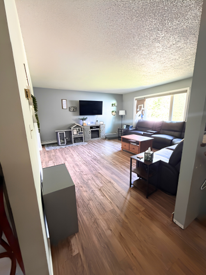 2585 Jason St - Photo 5 of 9
