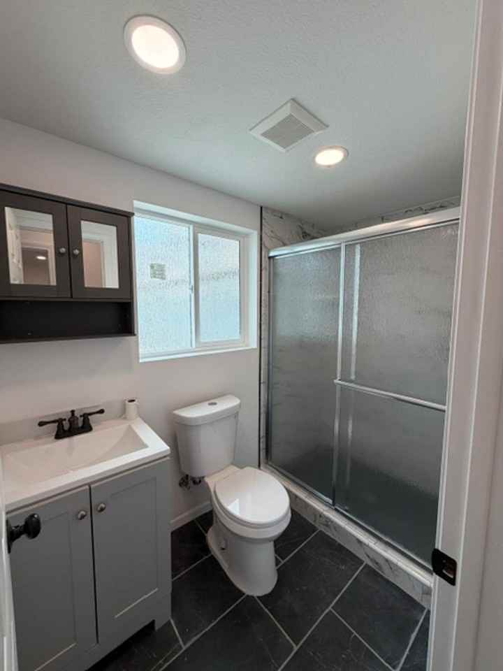 2538 W California St - Photo 5 of 15