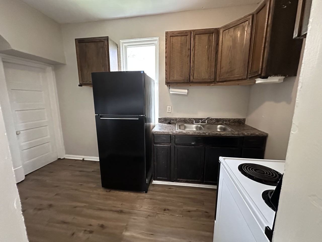 263 Glenwood Dr - Photo 7 of 19