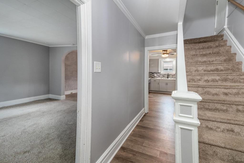 122 S 5th St - Photo 6 of 26