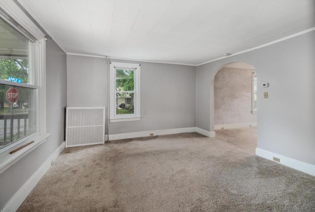 122 S 5th St - Photo 7 of 26