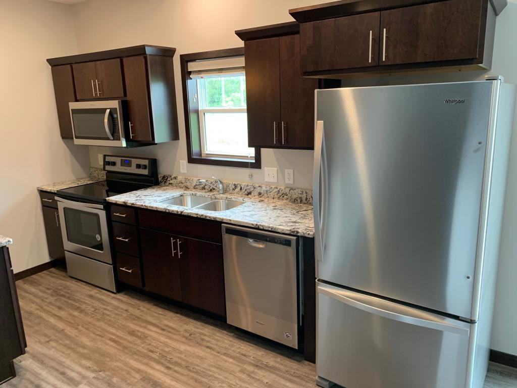 1525 Ohana Ave - Photo 5 of 21