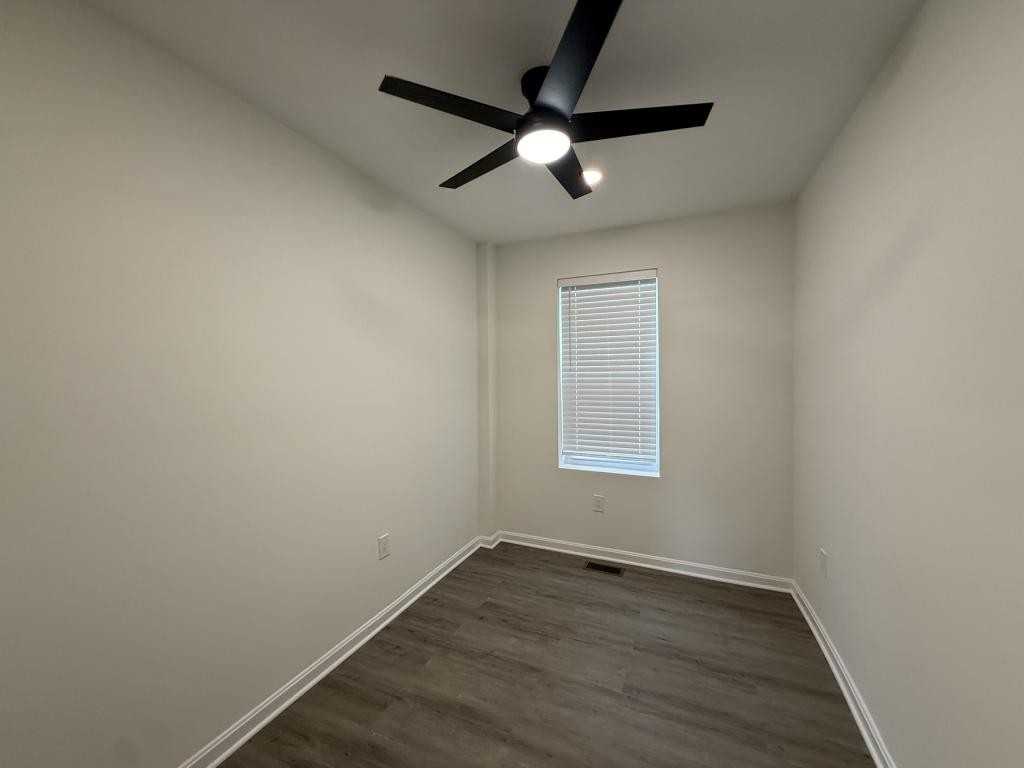 5215 Ready Ave - Photo 7 of 19