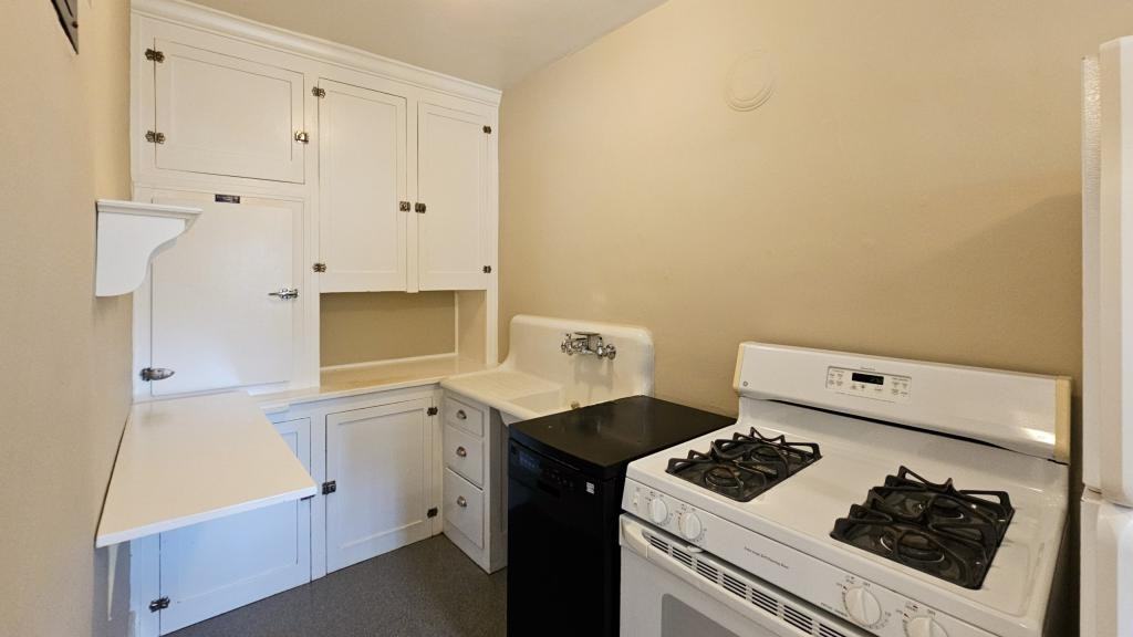 1220 N Marion St - Photo 6 of 16