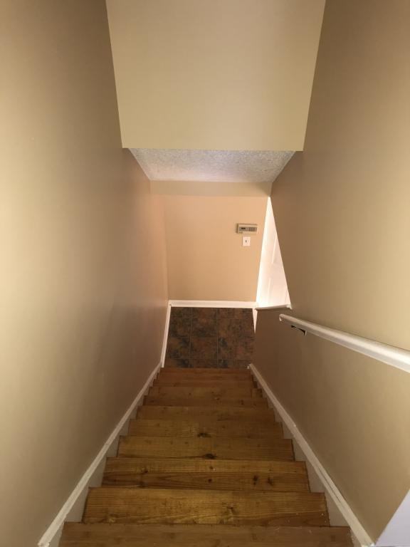 2184/2186 Avenue B - Photo 5 of 11