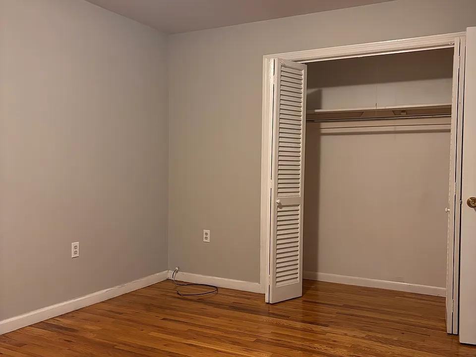 1676 Western Ave Apt 1b - Photo 3 of 8