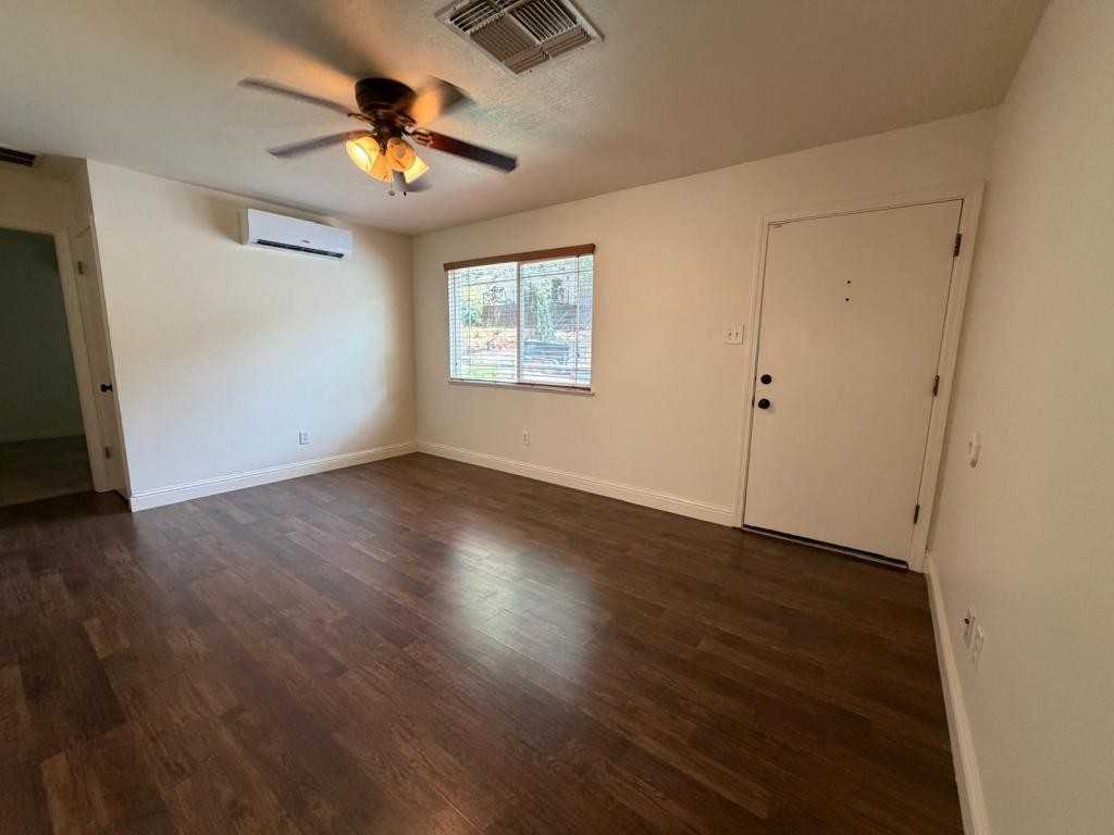 315 Chamberlain Ave - Photo 3 of 19