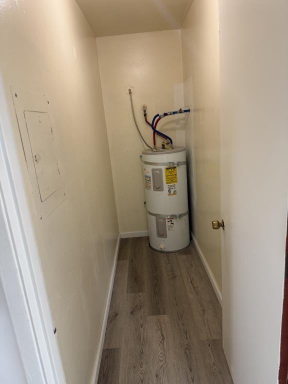 1104 Mill St - Photo 6 of 10