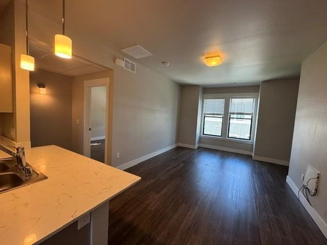 1562 River Edge Rd - Photo 4 of 8